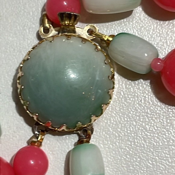 Vintage Pink and Green  fruit colours Beaded Necklace - Picture 5 of 6